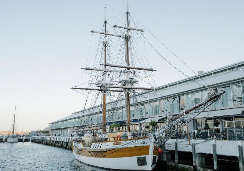 هتل Somerset On The Pier Hobart