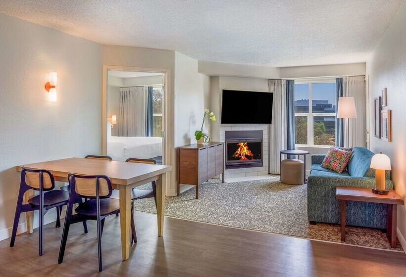 هتل Sonesta Es Suites San Francisco Airport Oyster Point Waterfront