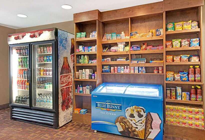 בית מלון כפרי Super 8 By Wyndham San Antonio Downtown Ne