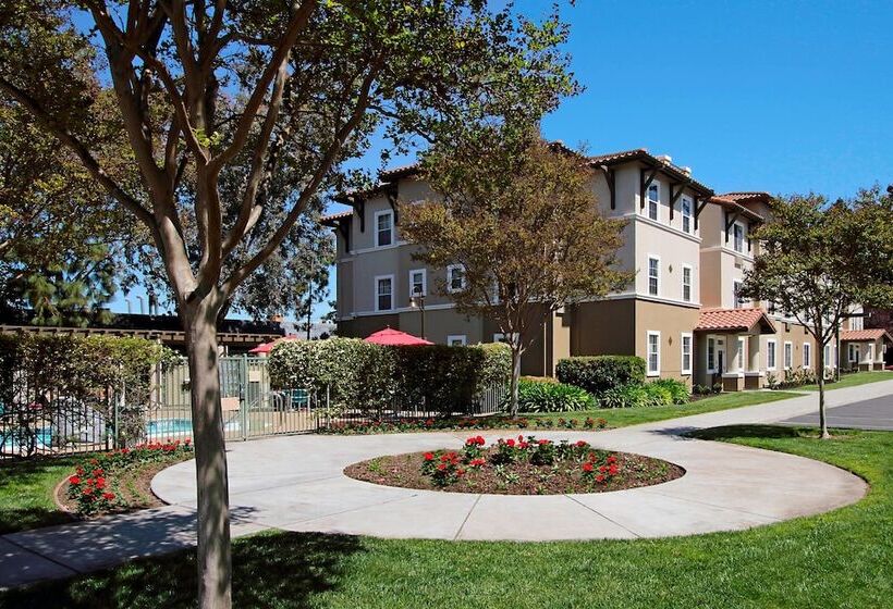 בית מלון כפרי Towneplace Suites By Marriott San Jose Cupertino