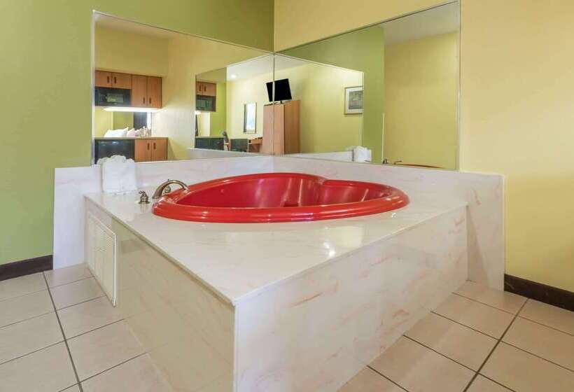 Microtel Inn & Suites By Wyndham Ft. Worth North/at Fossil