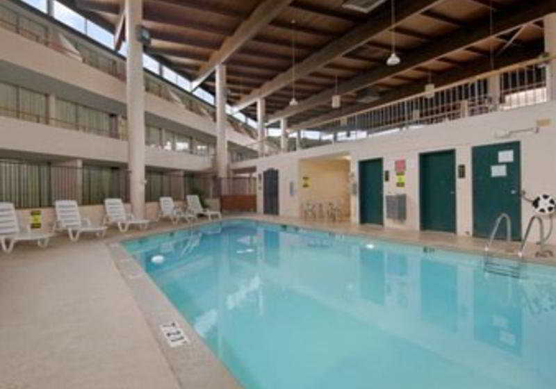 STL Hotel