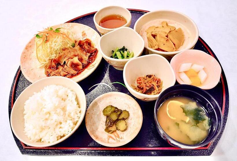 فندق Yonago Universal