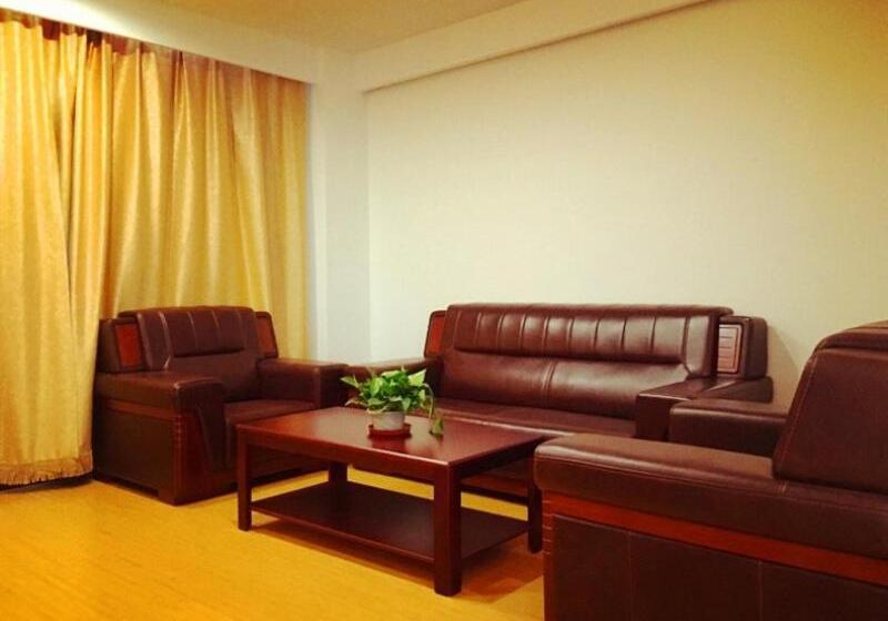 هتل Greentree Inn Hebei Baoding Baiyangdian Express