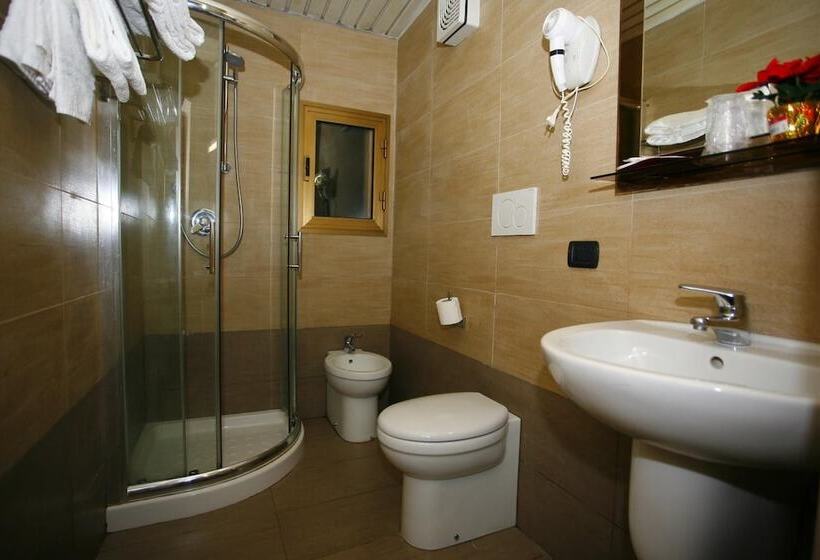 Fotos del hotel Adler:  8