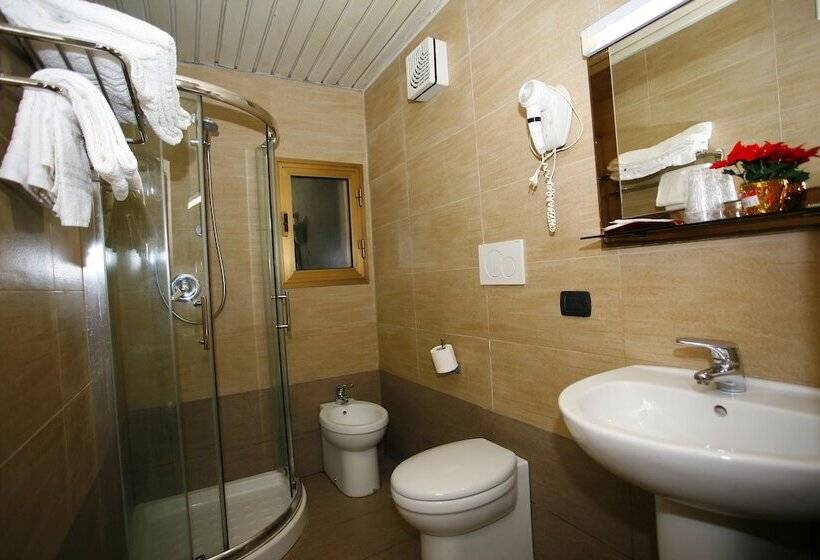 Fotos del hotel Adler:  9