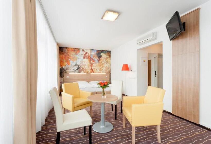 Fotos del hotel Akcent:  36