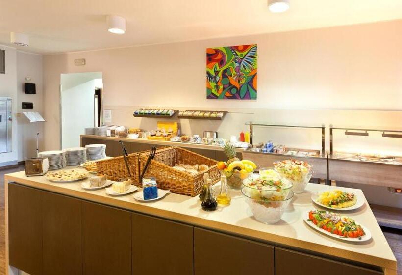 Fotos del hotel Akcent:  49