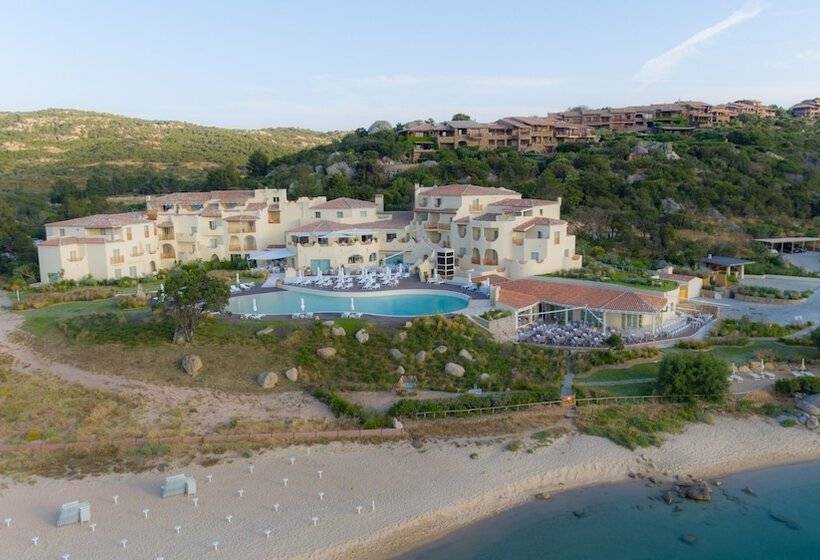 هتل Cala Cuncheddi   Vretreats