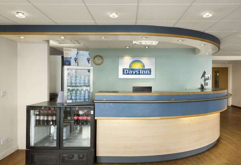 هتل Days Inn Leicester Forest East M1