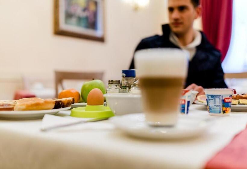 Fotos del hotel Donatello:  44
