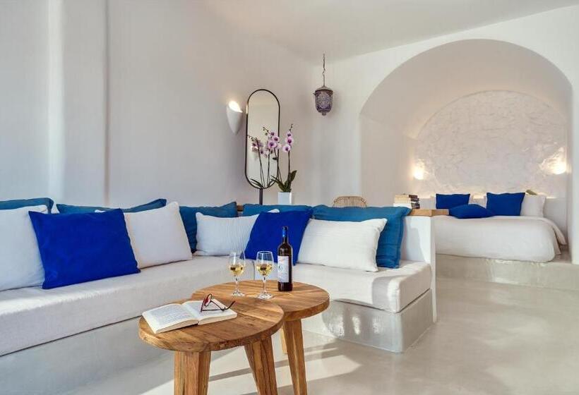 هتل Finikia Memories