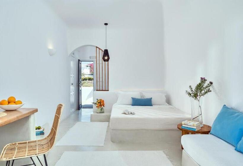 هتل Finikia Memories