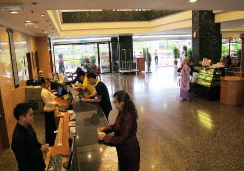هتل Grand Continental Kuching