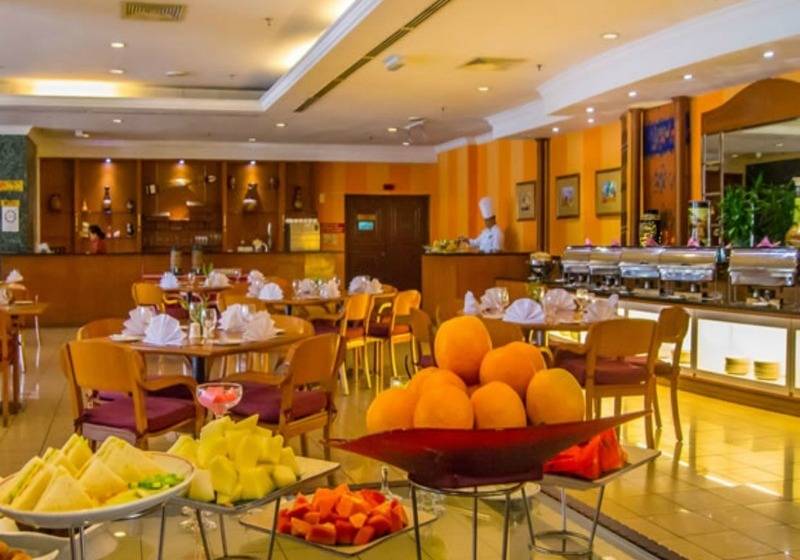 هتل Grand Continental Kuching