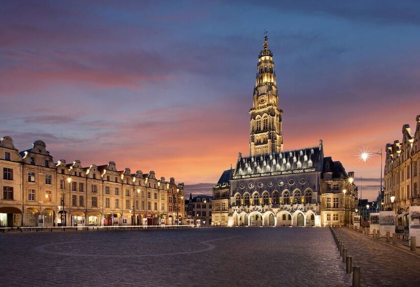 هتل Holiday Inn Express Arras, An Ihg