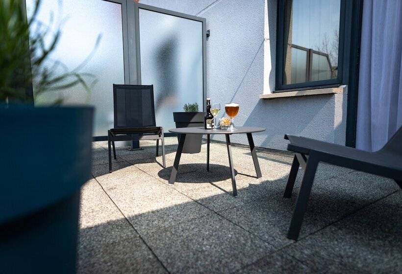هتل Holiday Inn Express Arras, An Ihg