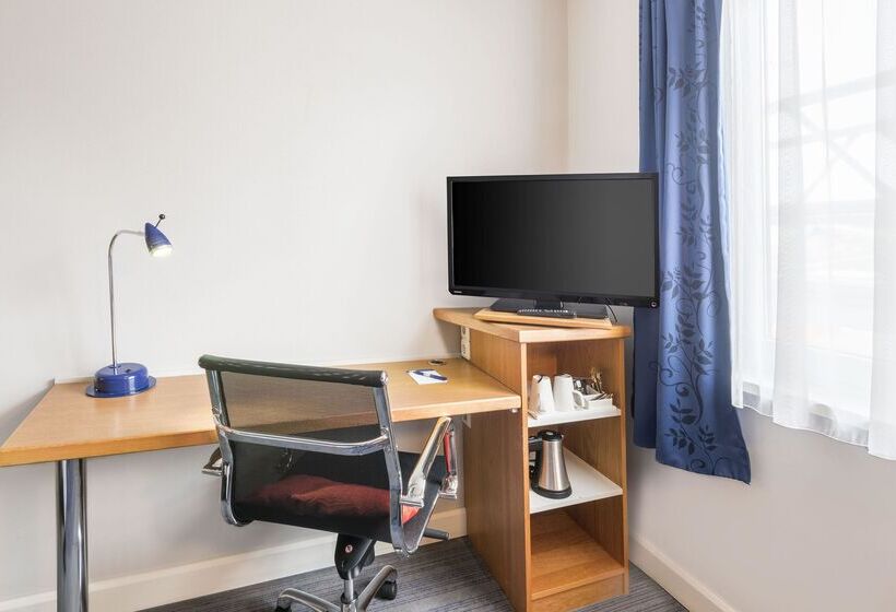 هتل Holiday Inn Express Cologne Troisdorf, An Ihg