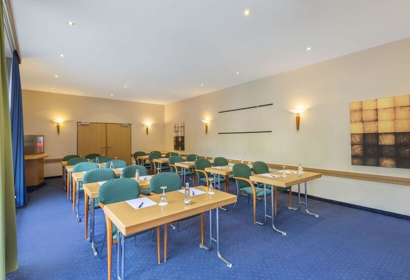 هتل Holiday Inn Express Cologne Troisdorf, An Ihg