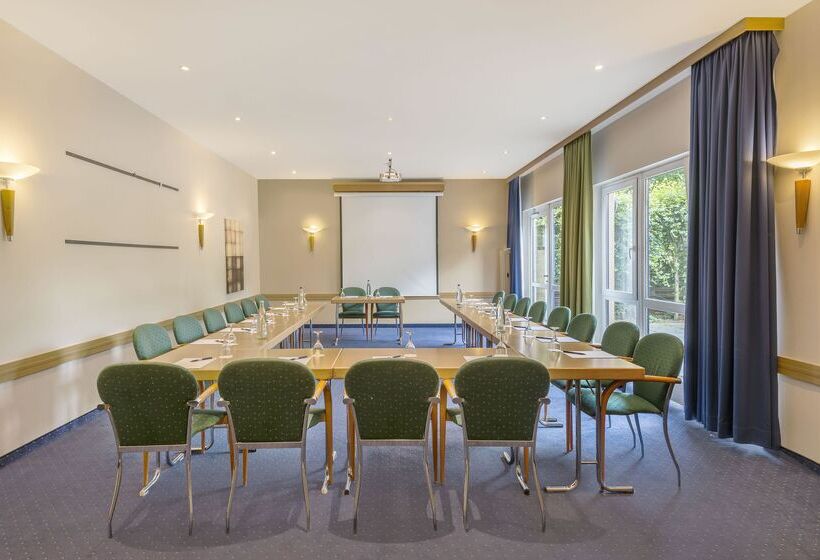هتل Holiday Inn Express Cologne Troisdorf, An Ihg