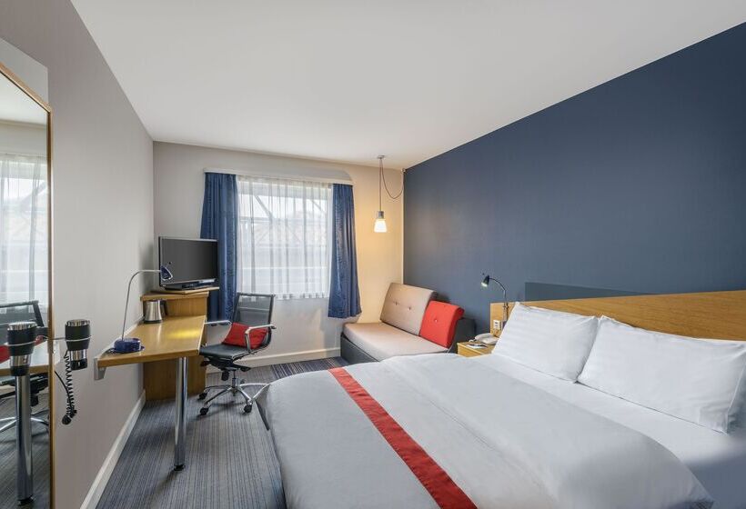 هتل Holiday Inn Express Cologne Troisdorf