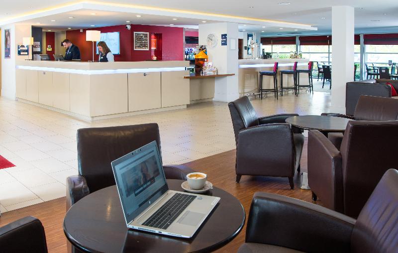 هتل Holiday Inn Express Milton Keynes, An Ihg
