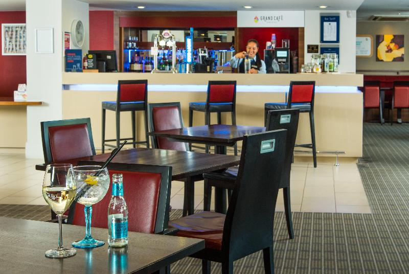 هتل Holiday Inn Express Milton Keynes, An Ihg