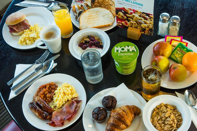 هتل Holiday Inn Express Milton Keynes, An Ihg
