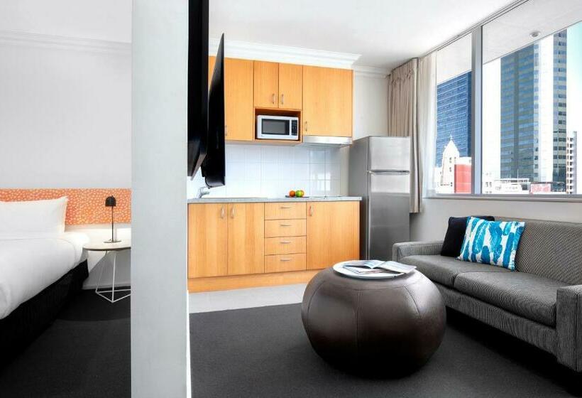 هتل Oaks Perth