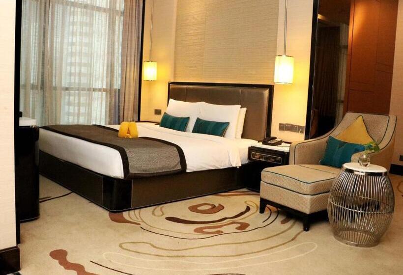 Hotel Pacific Regency  Suites