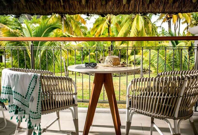 هتل Paradis Beachcomber Golf Resort & Spa