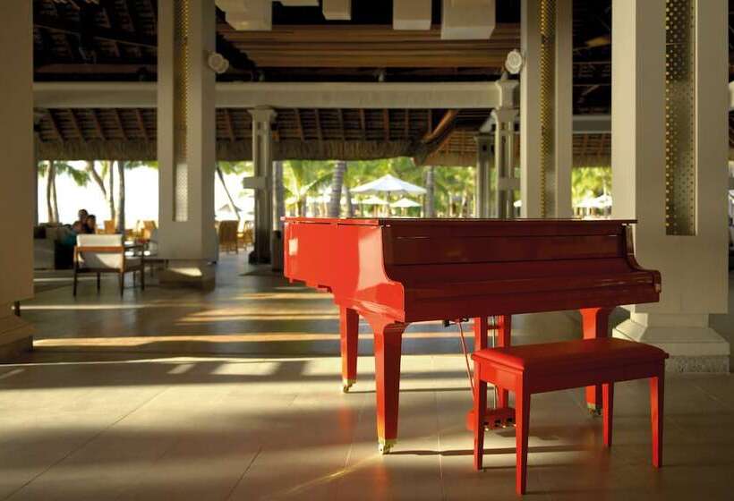 هتل Paradis Beachcomber Golf Resort & Spa