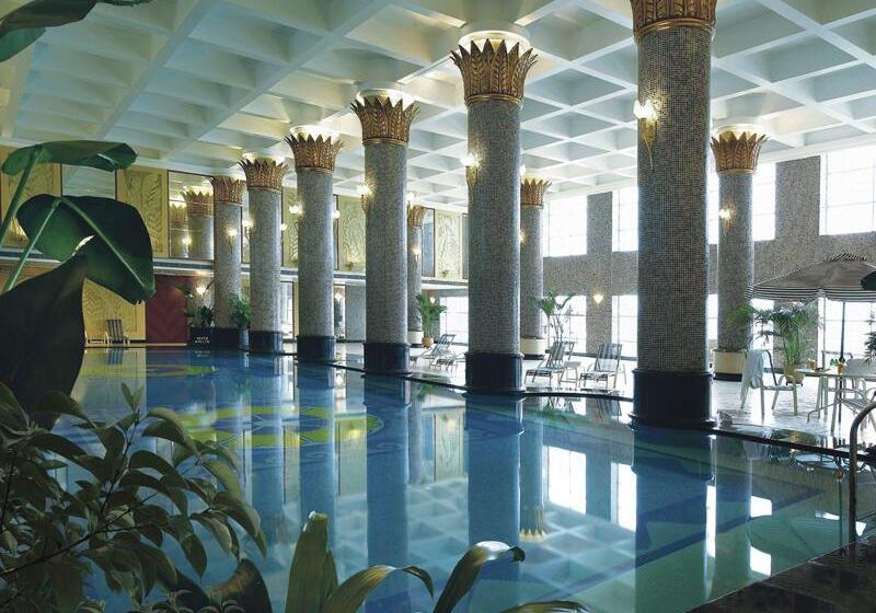 هتل Regal Palace