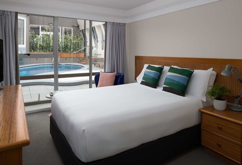 בית מלון כפרי Rydges Lakeland Queenstown