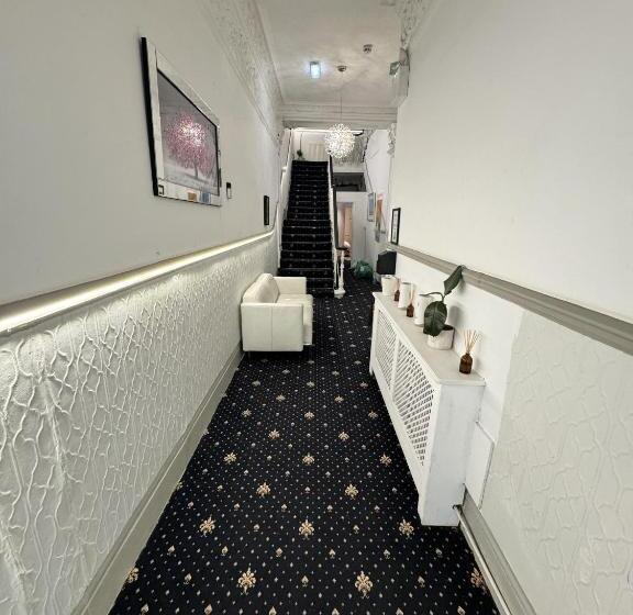 فندق Gallery Hyde Park Hostel