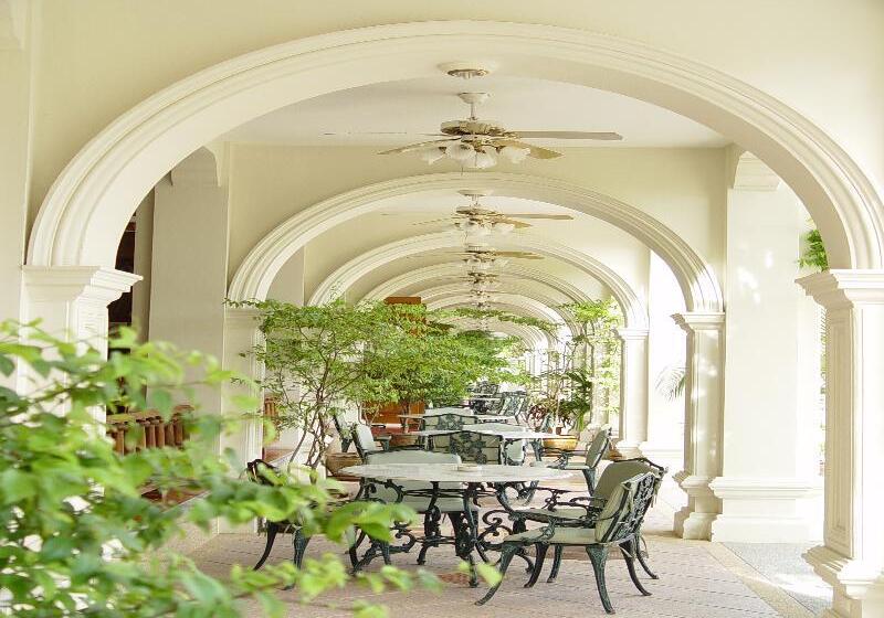 هتل The Old Phuket   Karon Beach Resort   Sha Plus