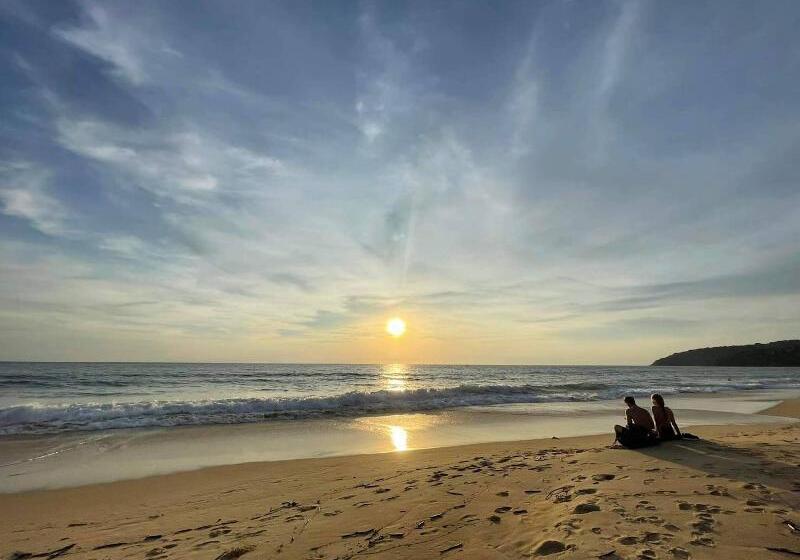 هتل The Old Phuket   Karon Beach Resort   Sha Plus