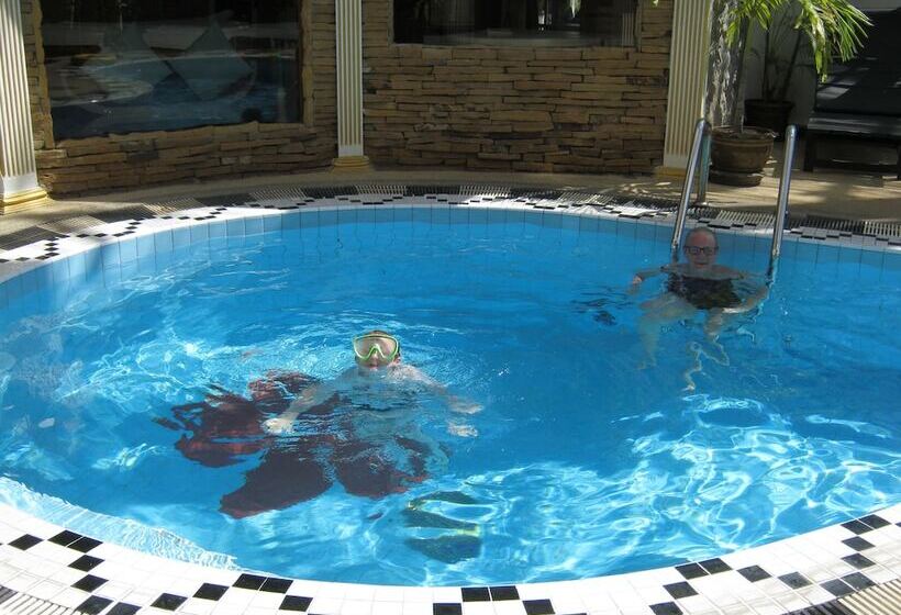 Orchid Hotel And Spa Kalim Bay