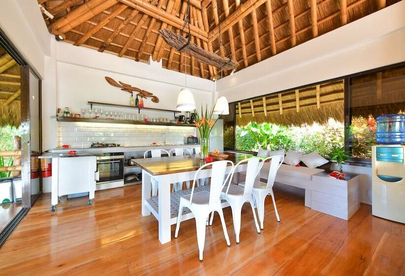Hotel Diniview Villas