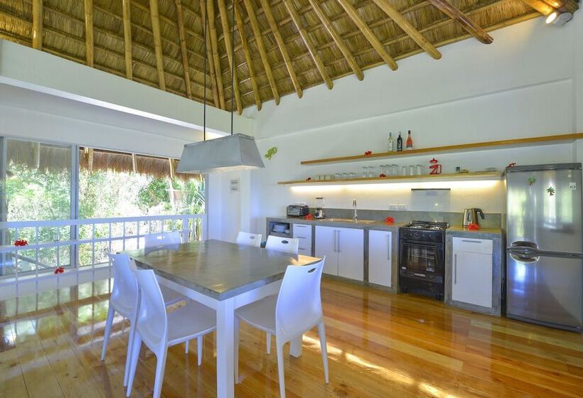 Hotel Diniview Villas