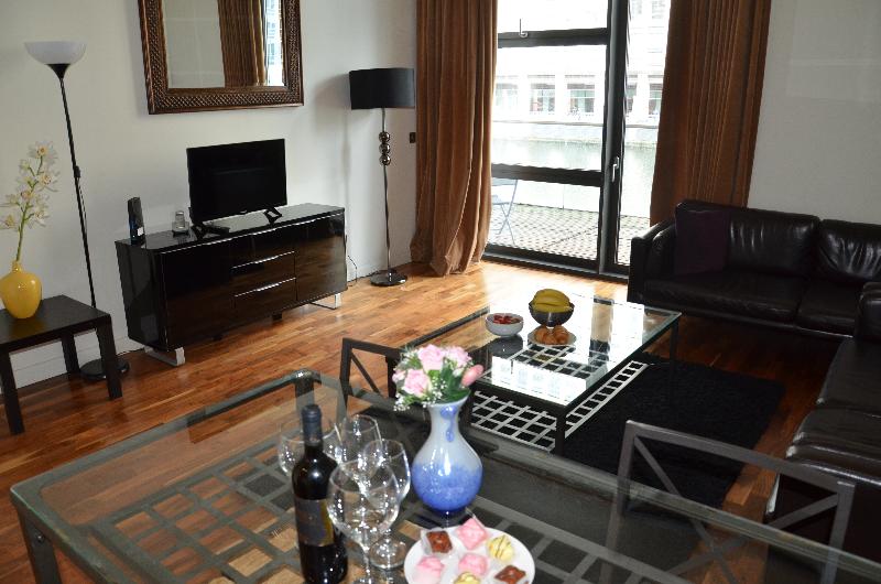 فندق Discovery Dock Apartments East By Oyo Rooms