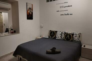 تختخواب و صبحانه Alessi Suites & Studio