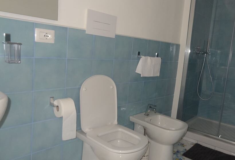 تختخواب و صبحانه Casa Niná