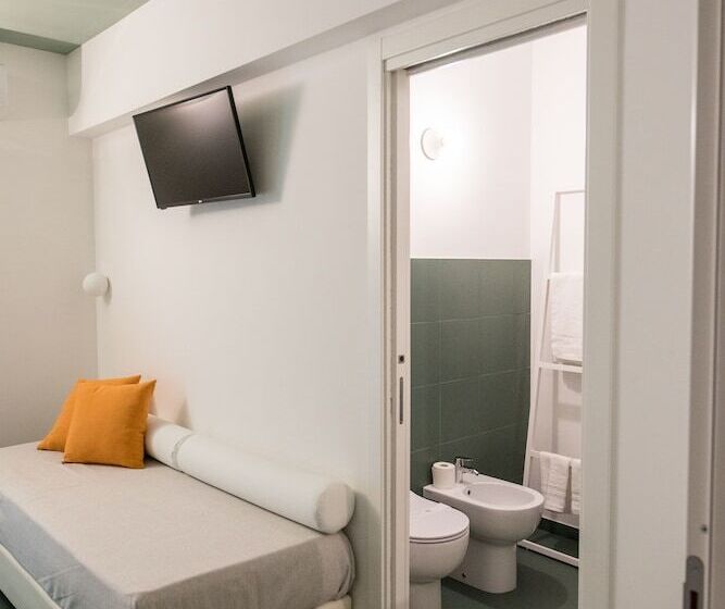 ベッドアンドブレックファースト Oikos Selinunte Guest House