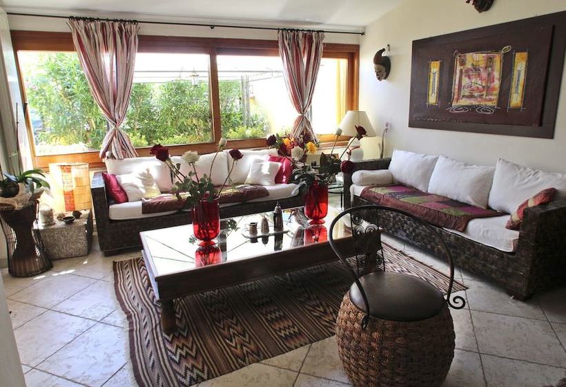 تختخواب و صبحانه Guesthouse Nuvole