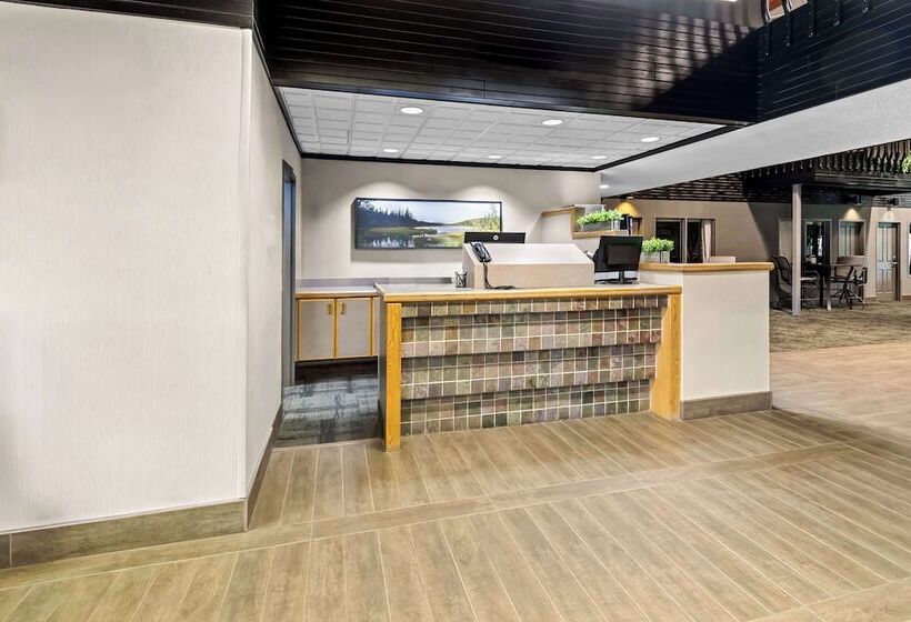 ホテル Heartland Inn & Suites, Surestay Collection By Best Western