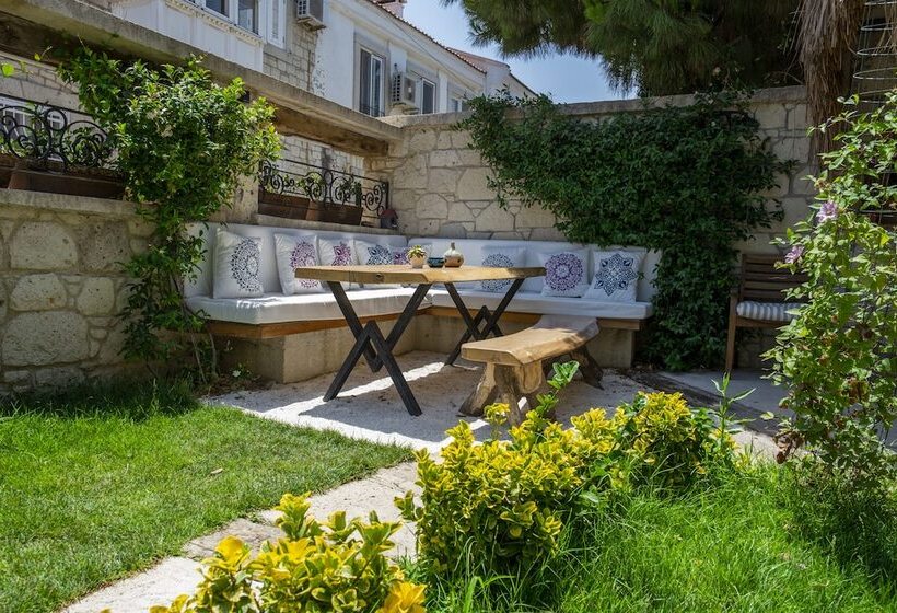 هتل Provence Mansion Alacati