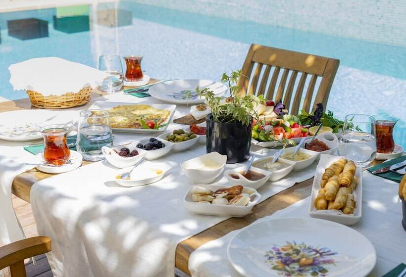 هتل Provence Mansion Alacati