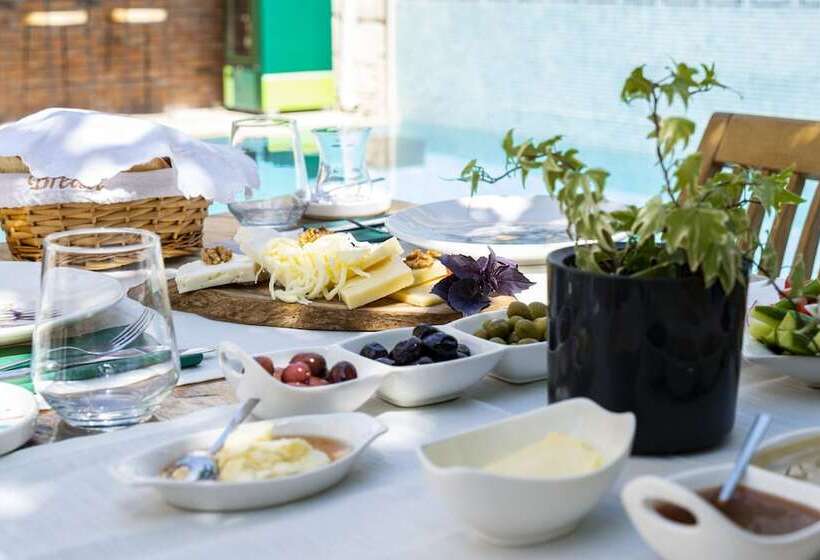 هتل Provence Mansion Alacati