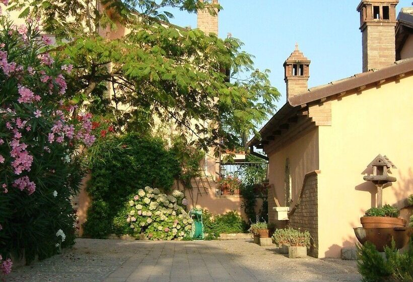 فندق ريفى Agriturismo Le Macine